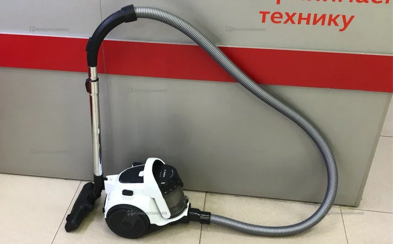 Пылесос Bosch BGS05A225