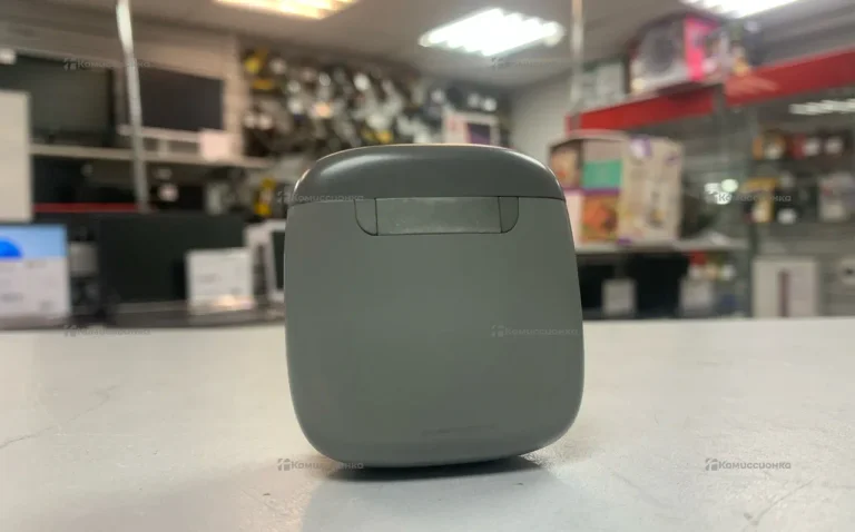 Наушники JBL Buds