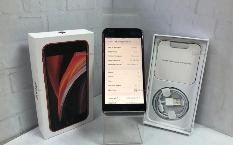 Apple iPhone SE (2020) 4/64 ГБ