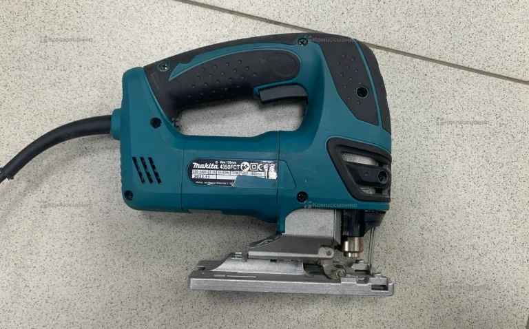 Электролобзик makita 4350FCT