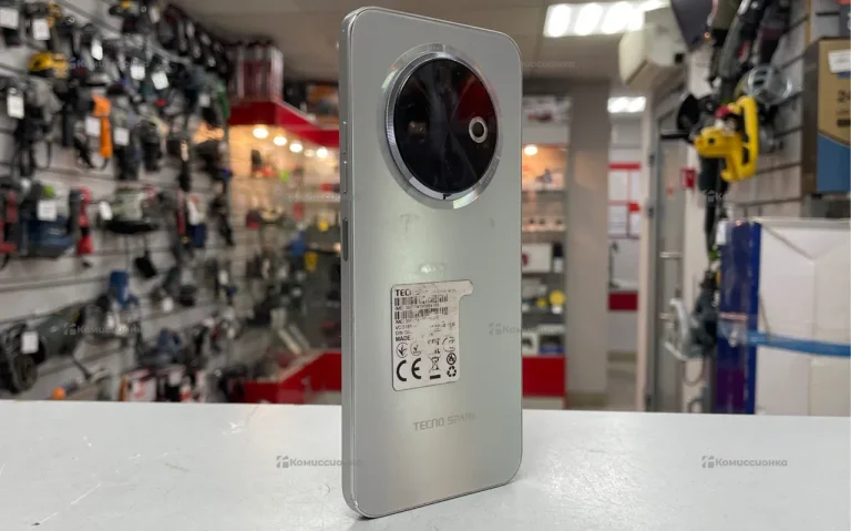 Tecno Spark 30C 6/128 ГБ