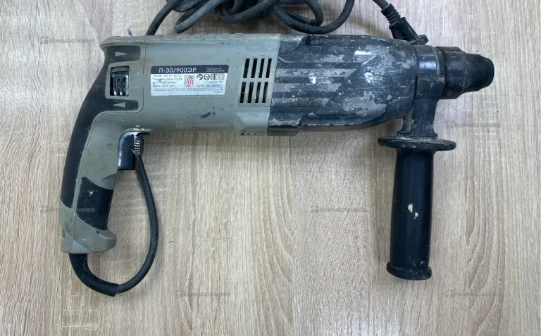 Перфоратор Интерскол П-30/900ЭР