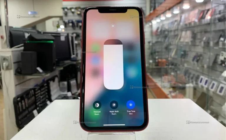 Apple iPhone XR 3/64 ГБ