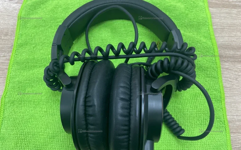 Наушники Audii Technica M40X
