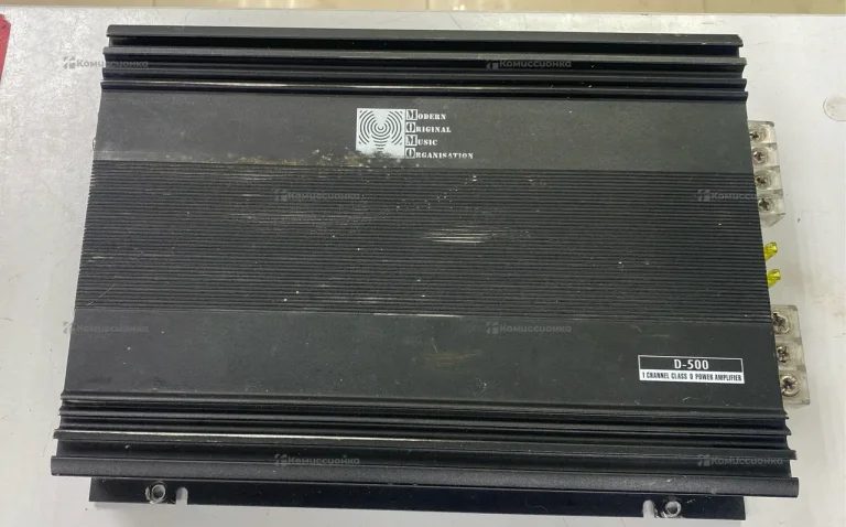 Усилитель  momo d-500