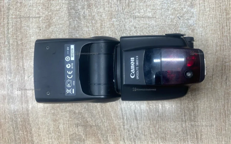 Вспышка Canon 580EXII