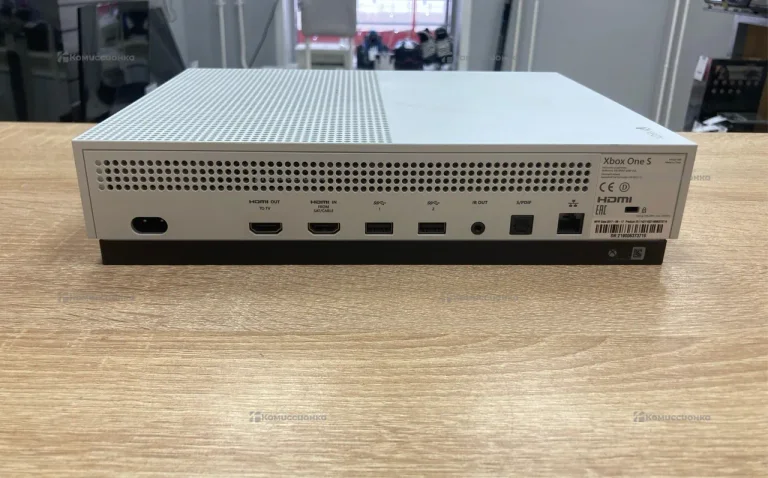 Приставка Xbox One S 512