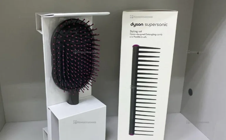 Набор расчесок Dyson подарочный набор