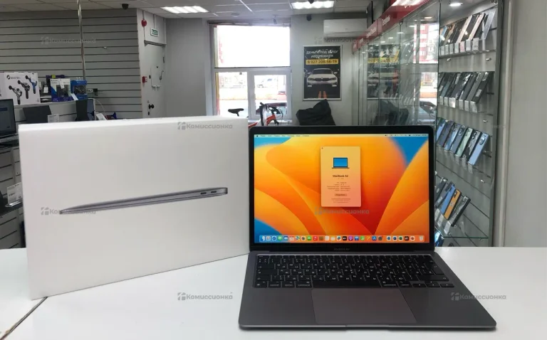Ноутбук  Apple MacBook Air 13-inch 2020 M1