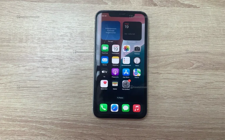 Apple iPhone 11 4/128 ГБ