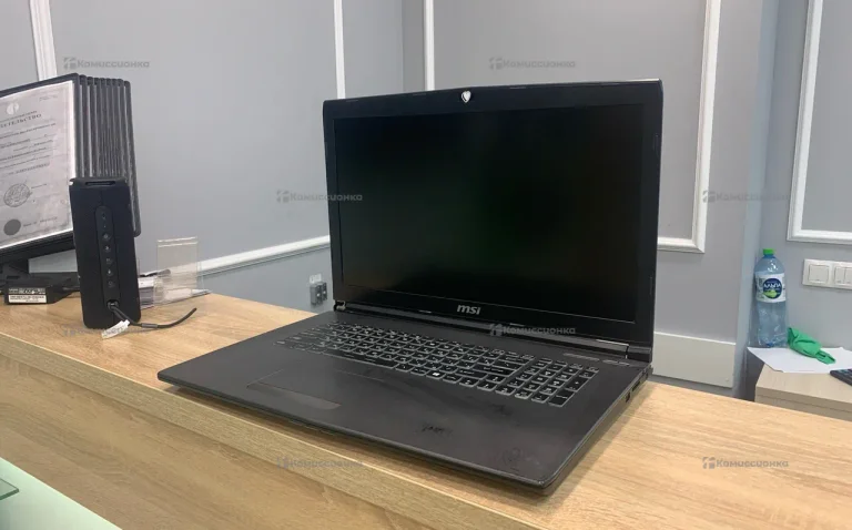 Ноутбук MSI MS-1799