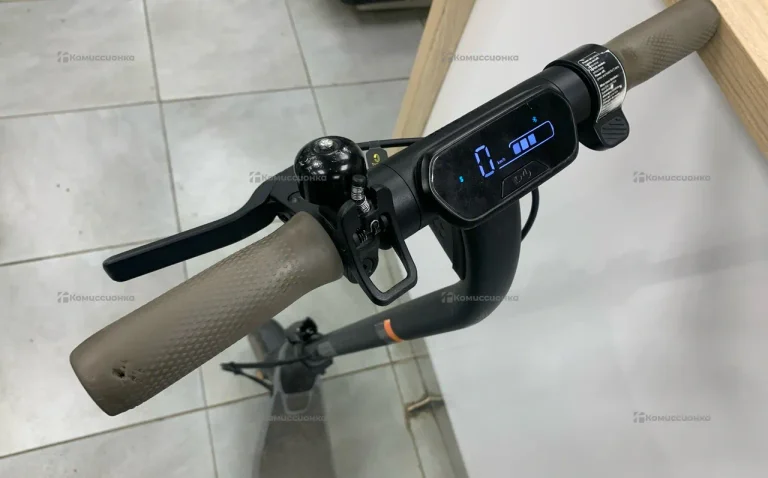 Электросамокат ninebot kick scooter e2