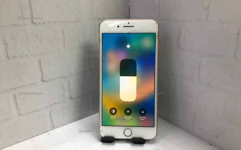 Apple iPhone 8 Plus 3/64 ГБ
