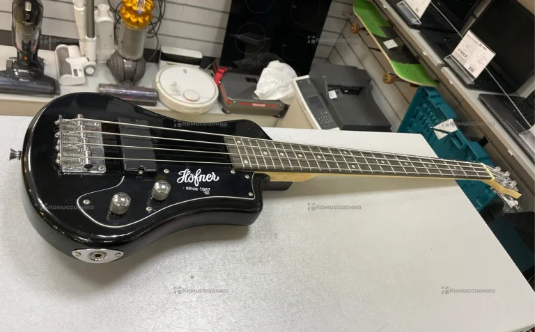 Басс Гитара Hofner Shorty Travel Bass