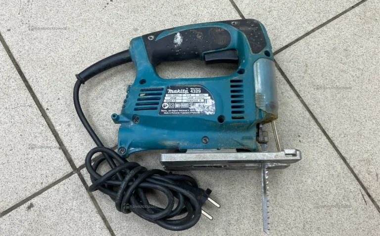 Электролобзик makita 4329
