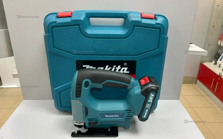 электролобзик аккумуляторный Makita JV101DZ 24V