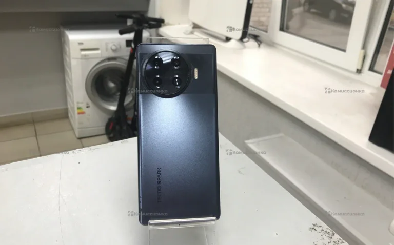 Tecno spark 20 pro+