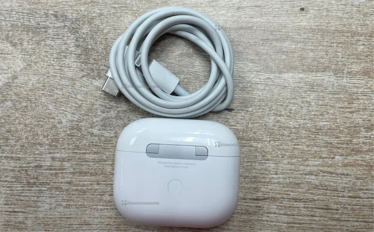 Кейс для наушников AirPods 3