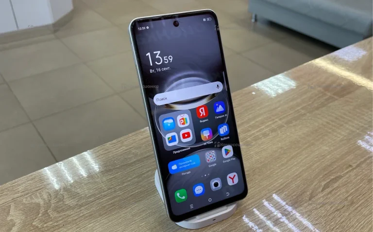 Tecno Spark 30 8/128 ГБ