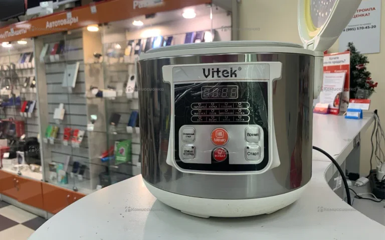 Мультиварка Vitek серая
