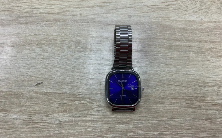 Часы  Casio