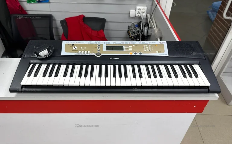 Синтезатор yamaha r200
