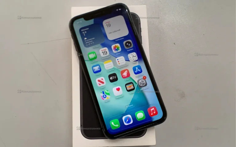 Apple iPhone 11 4/64 ГБ