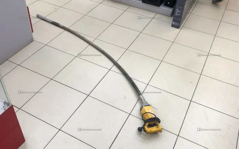 Электрический привод глубинного вибратора RedVerg