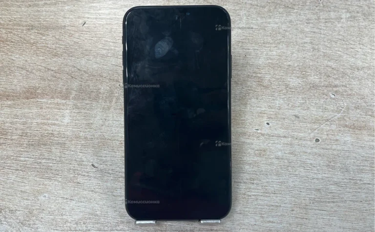 Apple XR 64ГБ.