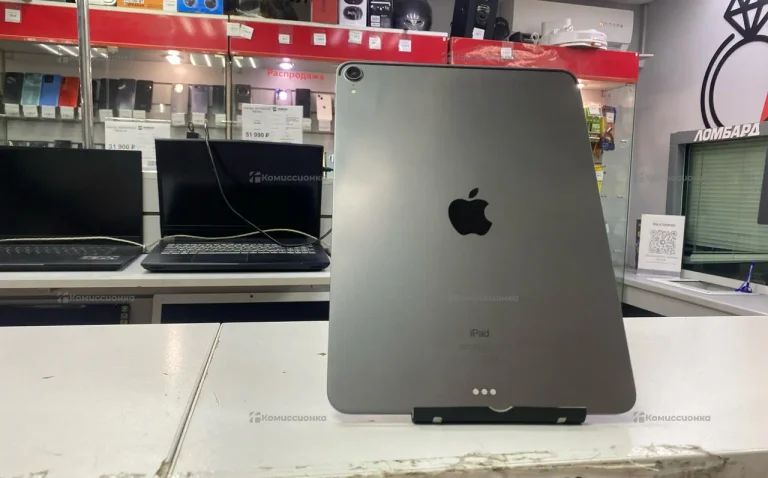 Планшет Apple iPad Pro 11 64Gb Wi-Fi