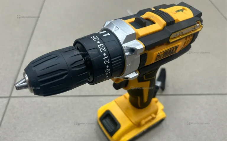 Дрель шуруповерт Dewalt 18-25N Rep