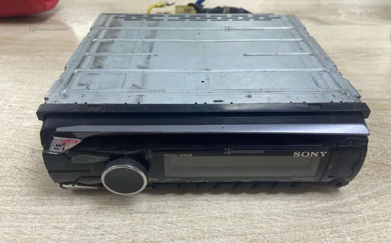 Автомагнитола  Sony CDX-gt575ue