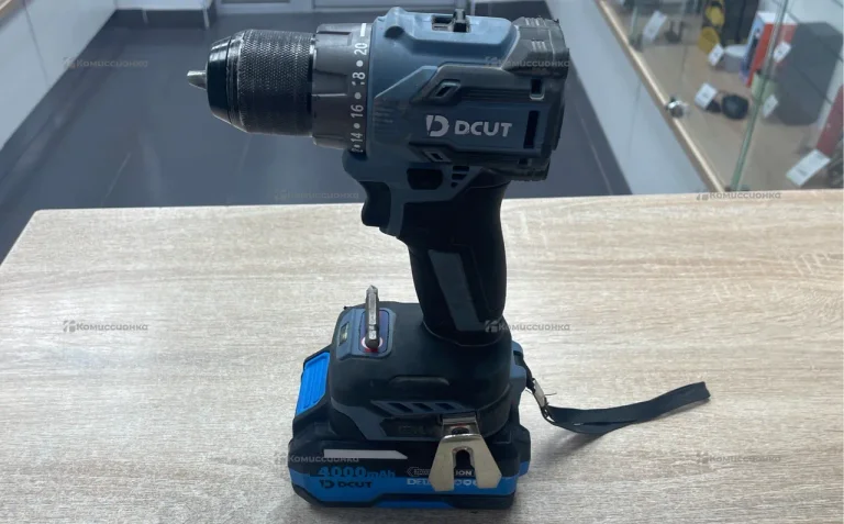 Шуруповерт DCUT DCF00521
