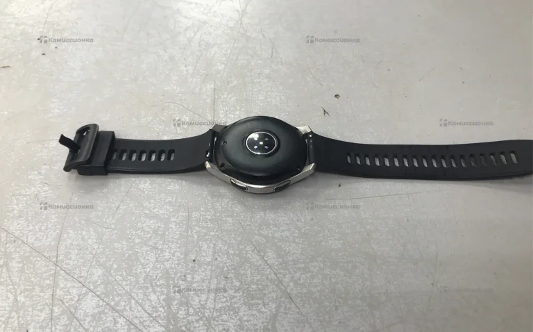 Часы  Samsung Galaxy Watch