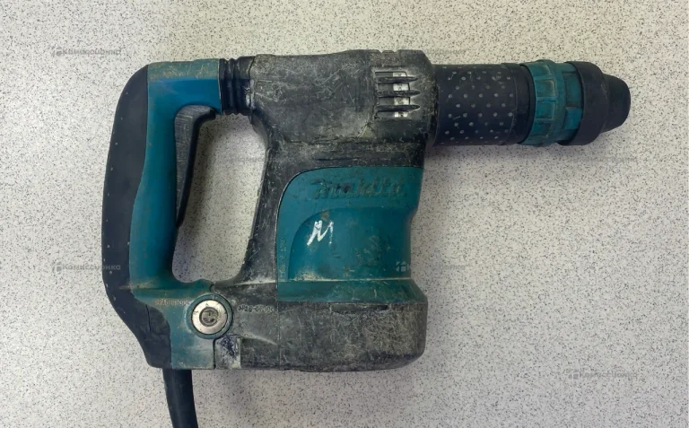 Отбойный молоток makita HK1820
