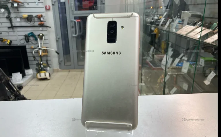 Samsung Galaxy A6 (2018) 3/32 ГБ