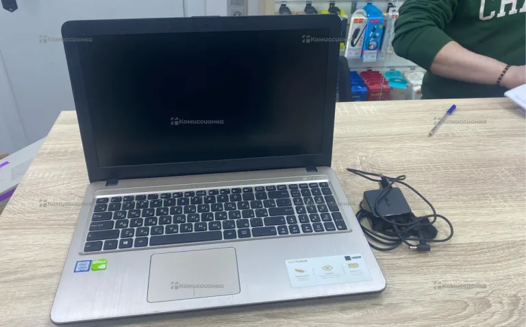 Ноутбук  asus