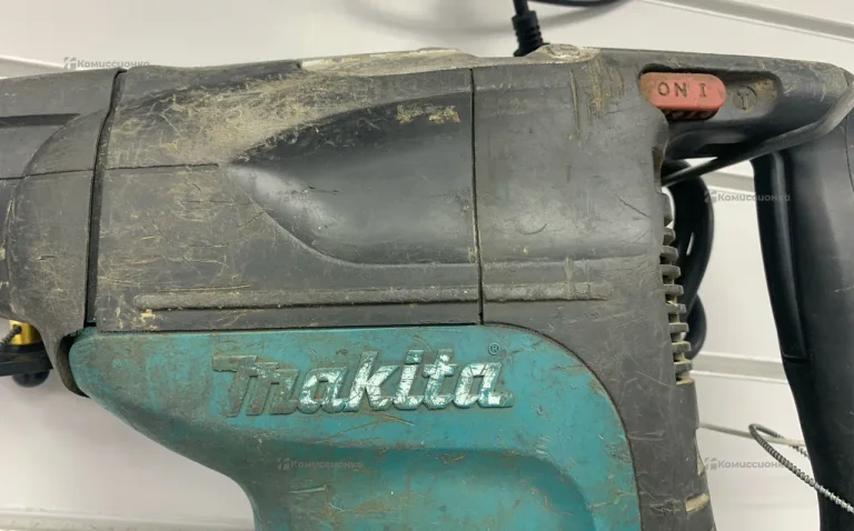 Перфоратор makita HR4501C