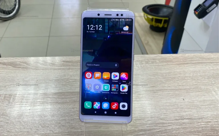 Xiaomi Redmi 5 Plus (Redmi Note 5) 3/64 ГБ