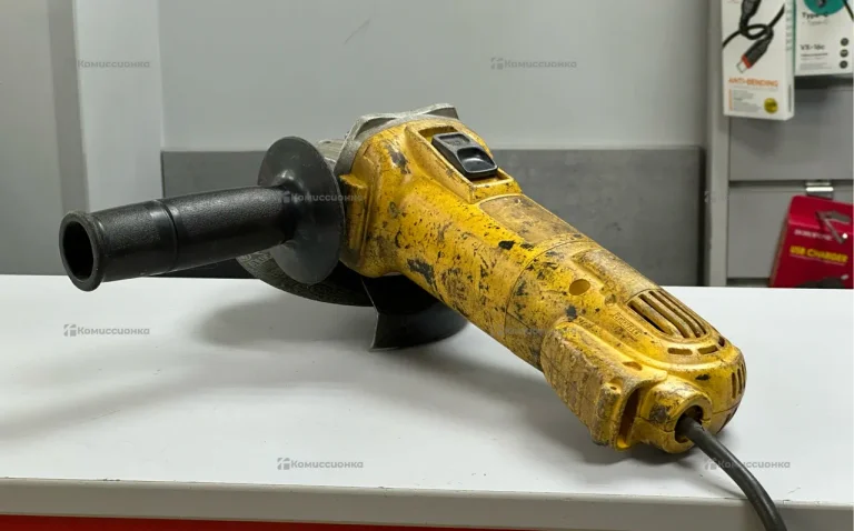 УШМ dewalt D28133