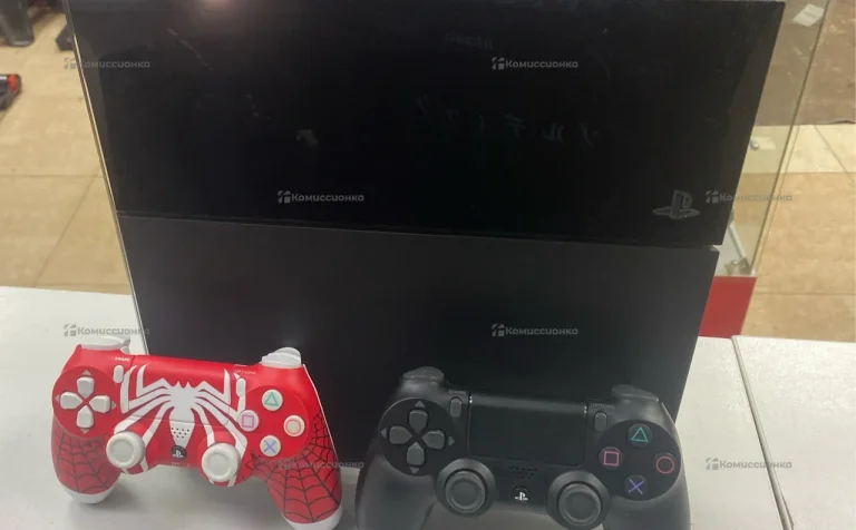 Приставка Sony PS4 Fat 500Gb.