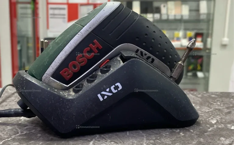 Аккумуляторная ответка BOSCH IXO 4