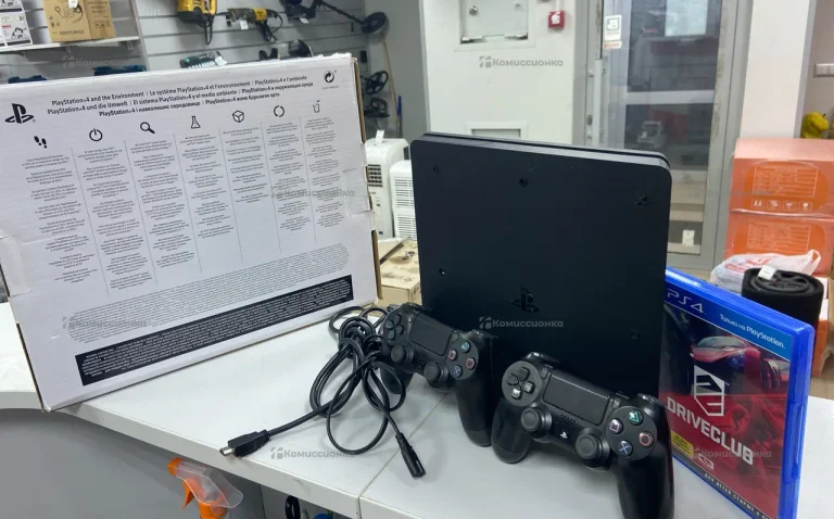 Приставка Sony PS4 Slim 500 ГБ.