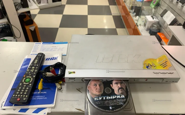 DVD приставка BBK DV313SI