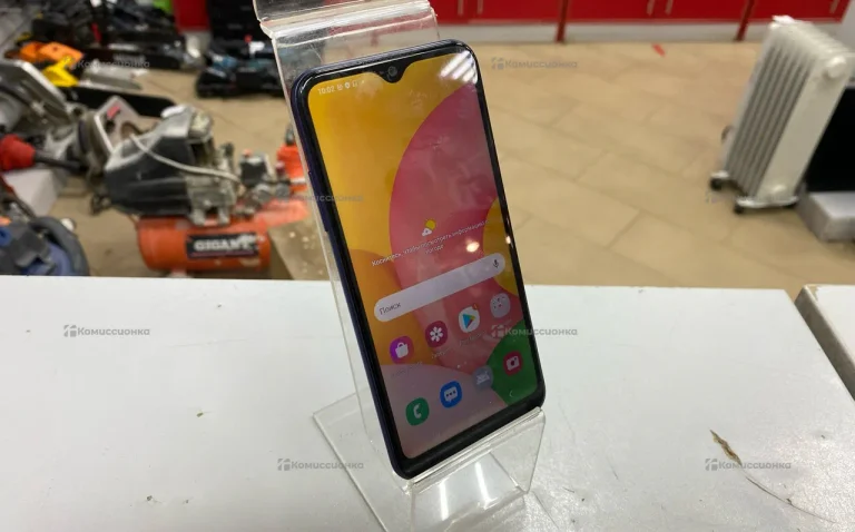Samsung Galaxy A01 2/16 ГБ