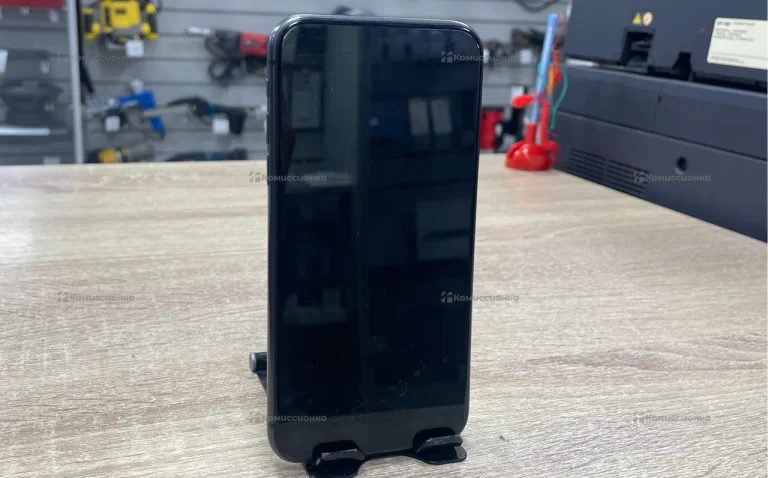 Apple iPhone 11 4/64 ГБ