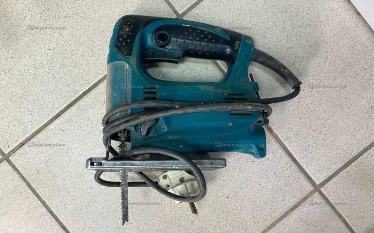 Электролобзик makita 4329
