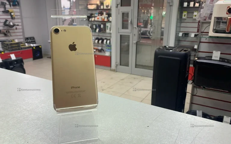 Apple iPhone 7 2/32 ГБ