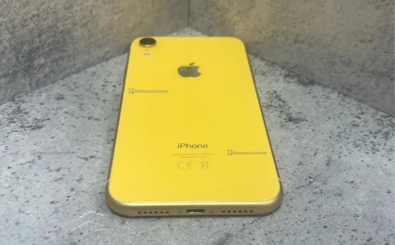 Apple iPhone XR 3/128 ГБ