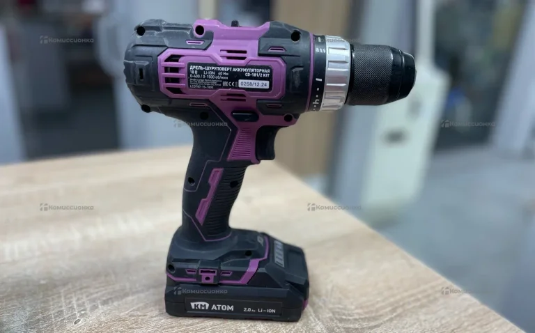 Шуруповерт km atom 18v
